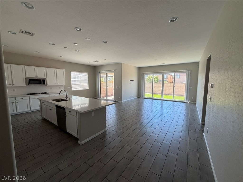 63 Barton Bay Avenue - Photo 3