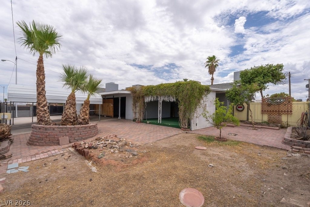 5185 Sun Valley Drive - Photo 0