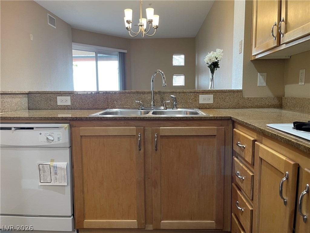 83 E Agate Avenue - Photo 0