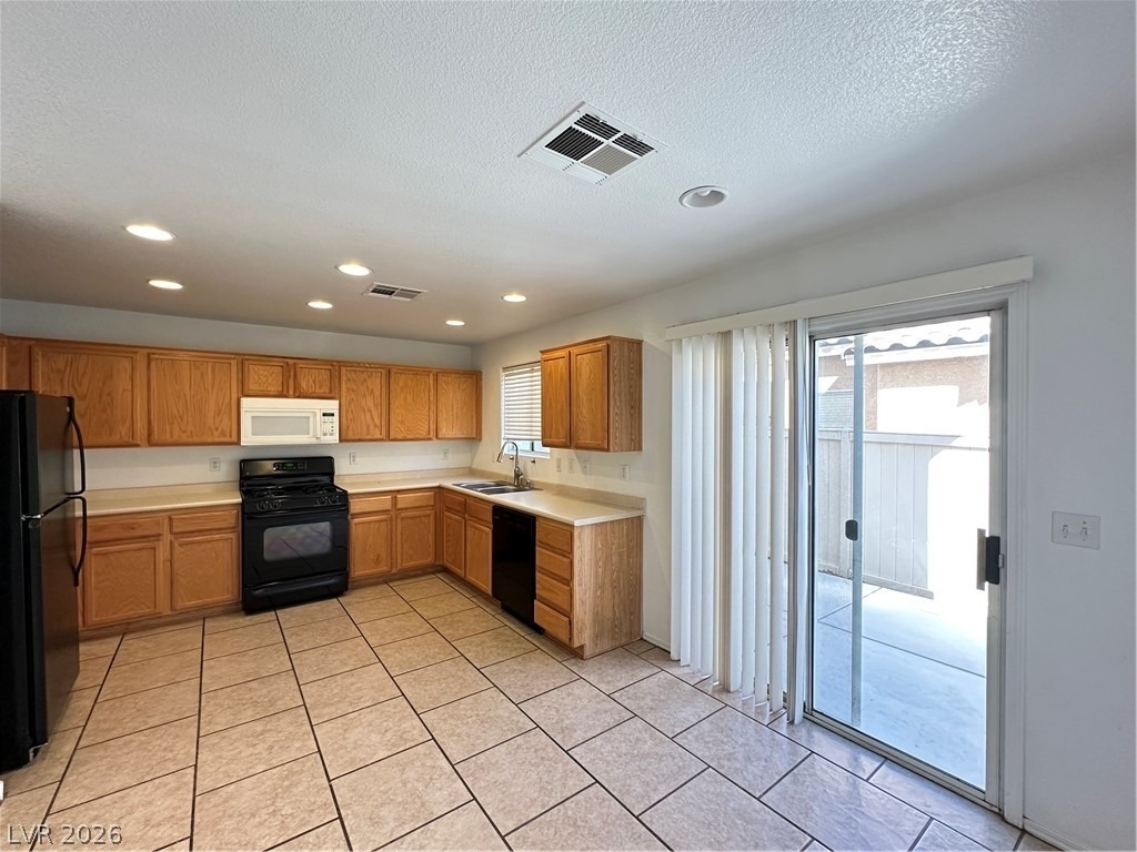 10452 Mihela Avenue - Photo 4