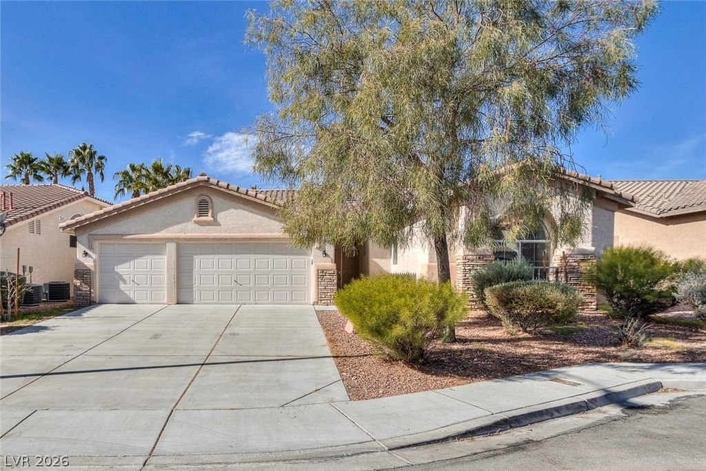 3131 Surf Spray Street - Photo 0