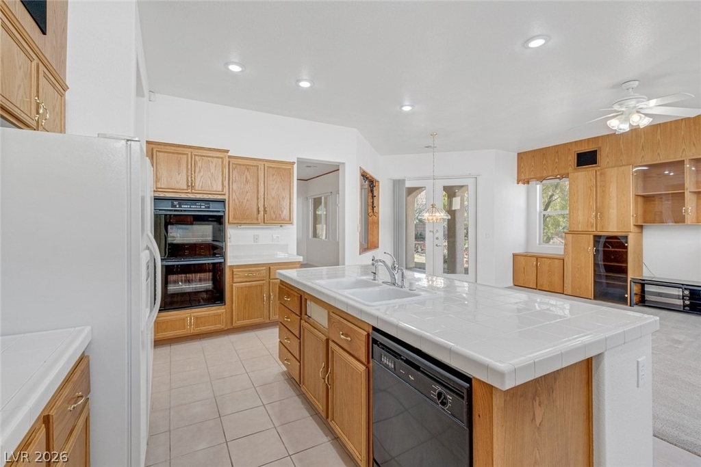 3131 Surf Spray Street - Photo 18