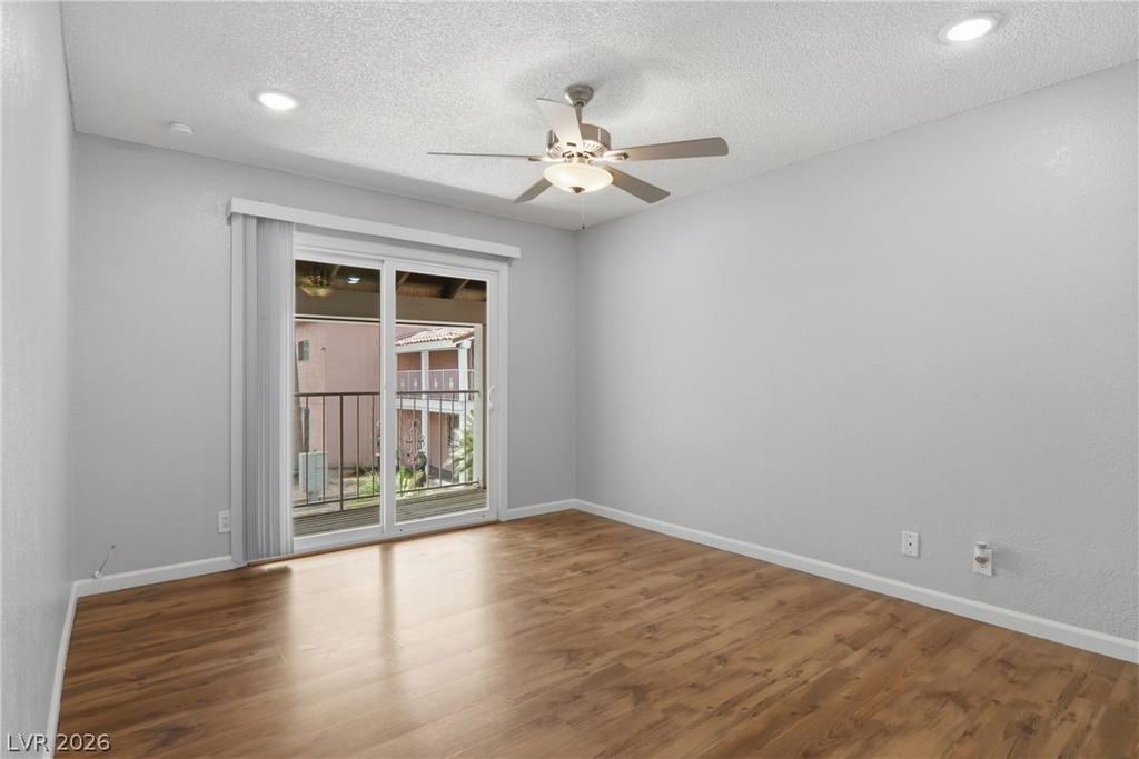 2274 E Desert Inn Road - Photo 28
