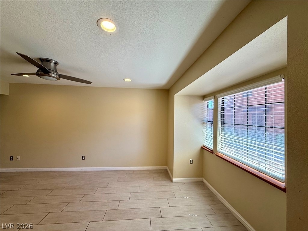 5923 Laredo Street - Photo 19