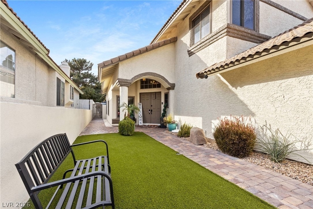 407 Crater Court - Photo 3