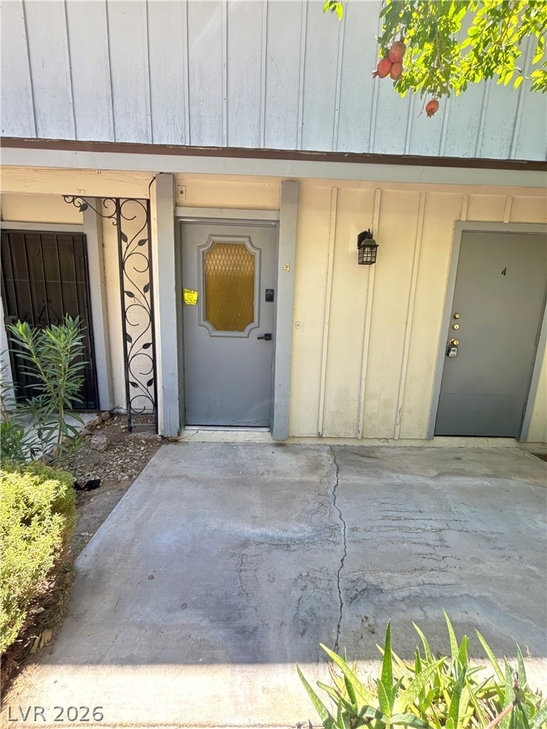 1467 Lorilyn Avenue - Photo 0