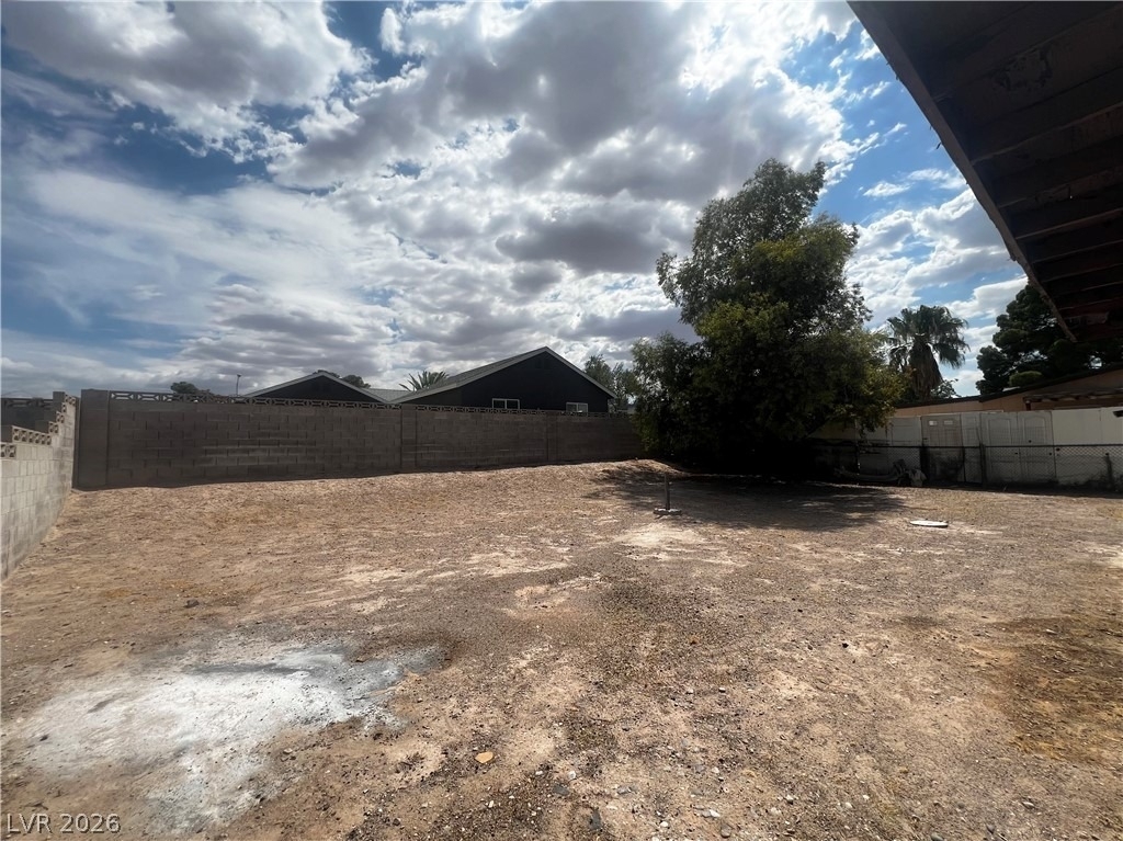 6311 Newville Avenue - Photo 4