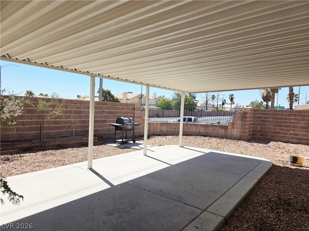 1900 Villa Vista Way - Photo 22