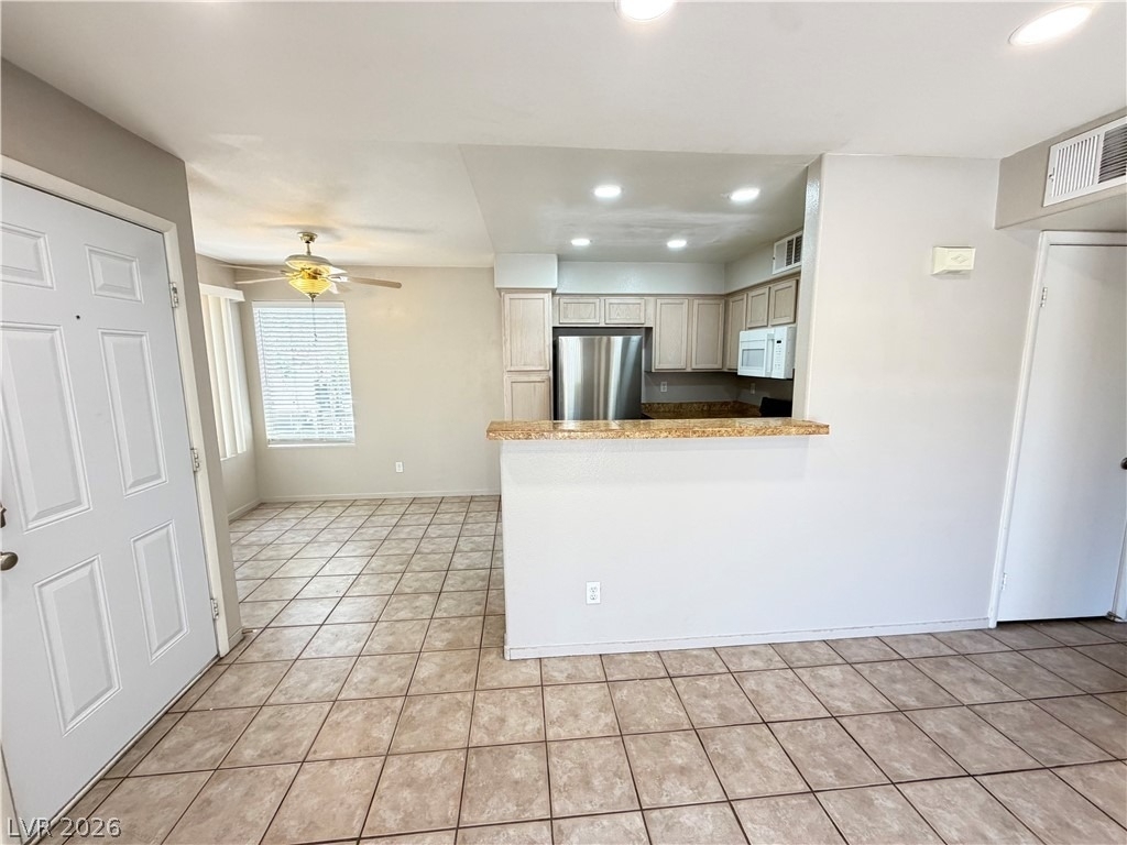3085 Casey Drive - Photo 2