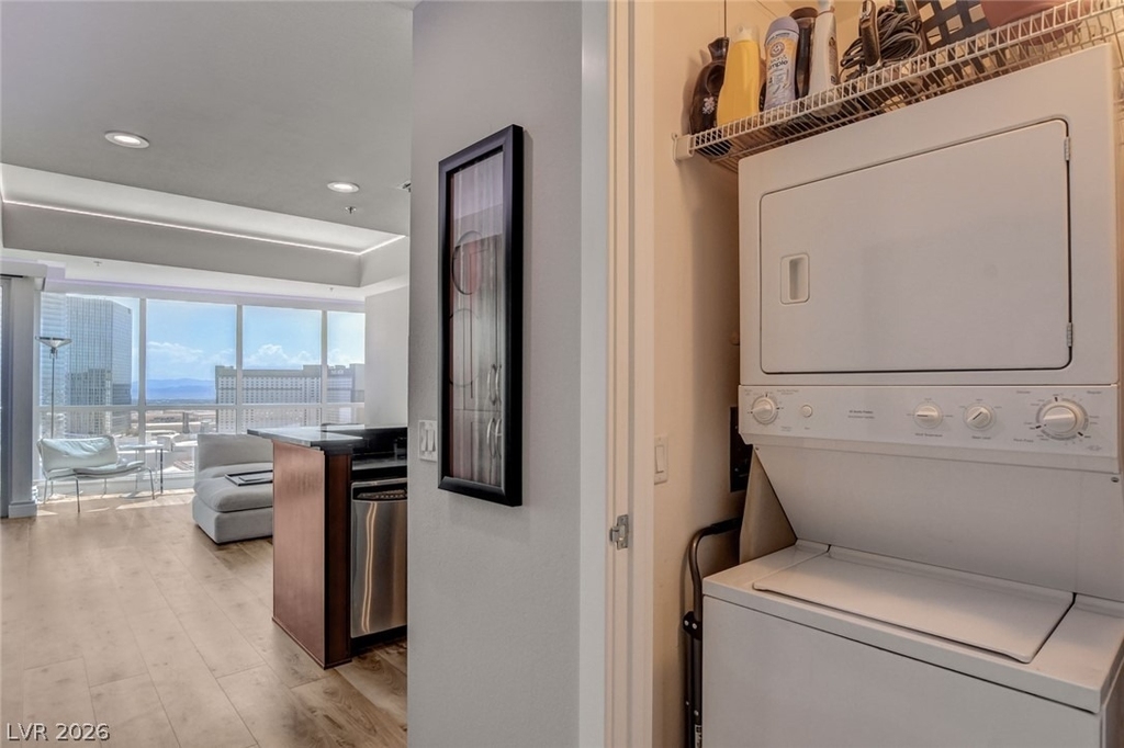 4575 Dean Martin Drive - Photo 37