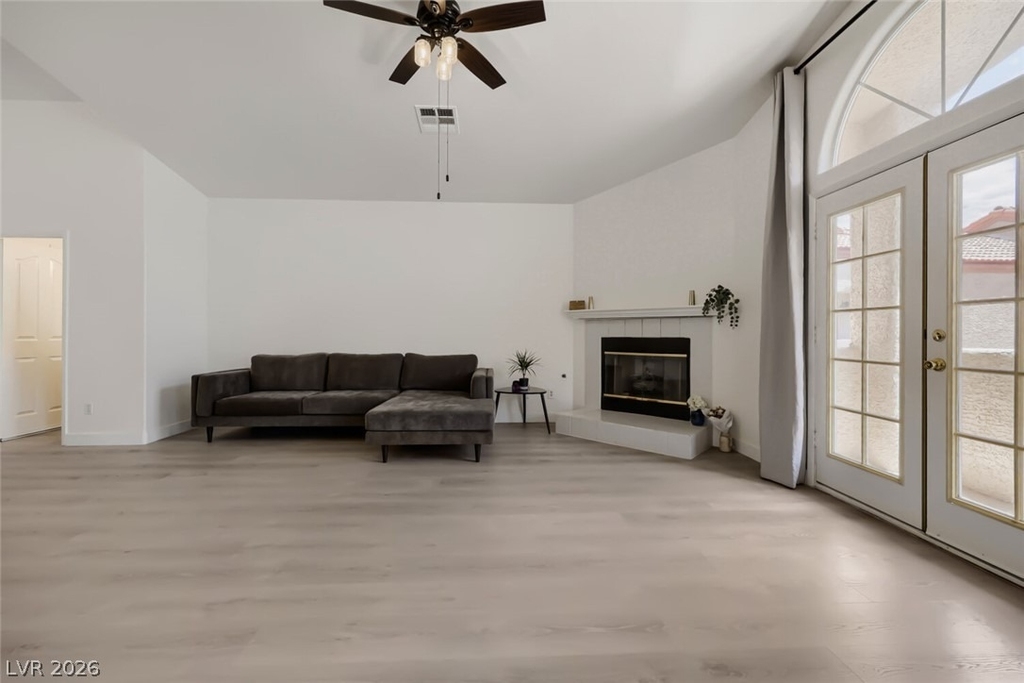 8301 Boseck Drive - Photo 4