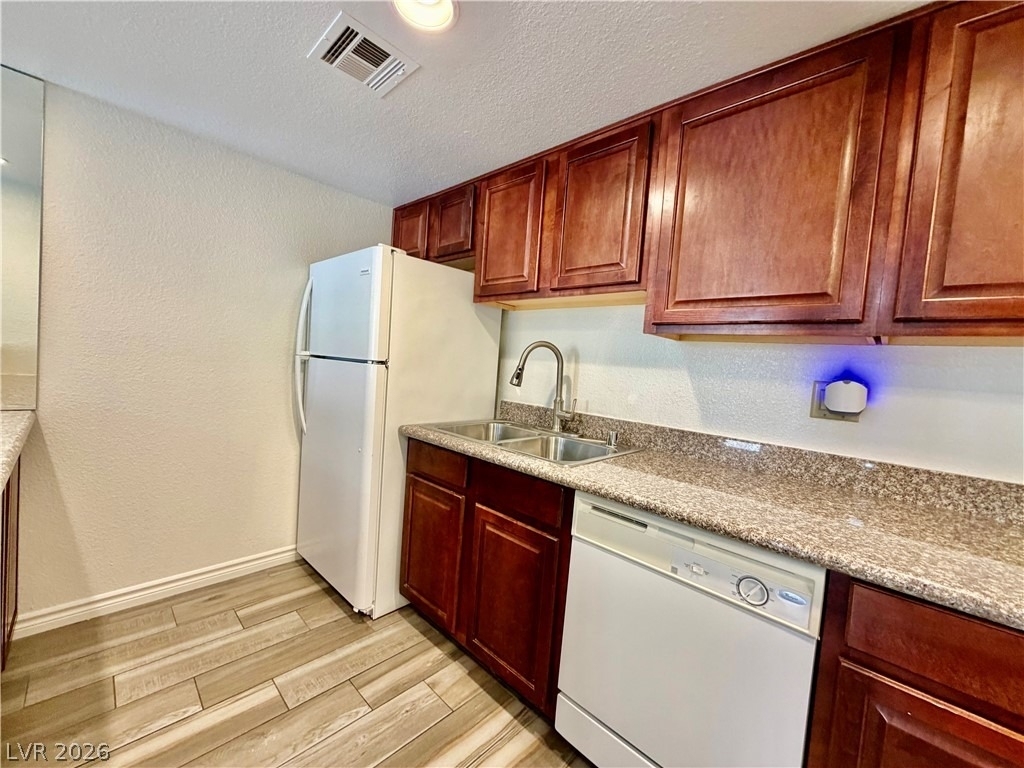 4410 Sandy River Drive - Photo 4