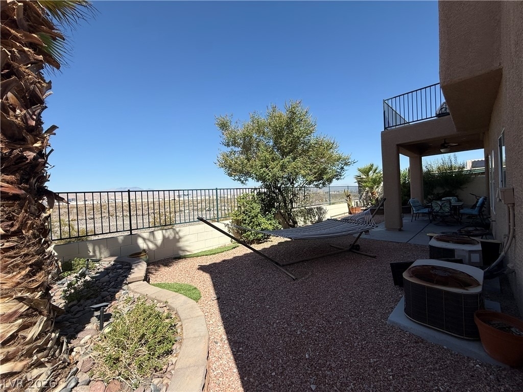 1541 Dusty Canyon Street - Photo 19