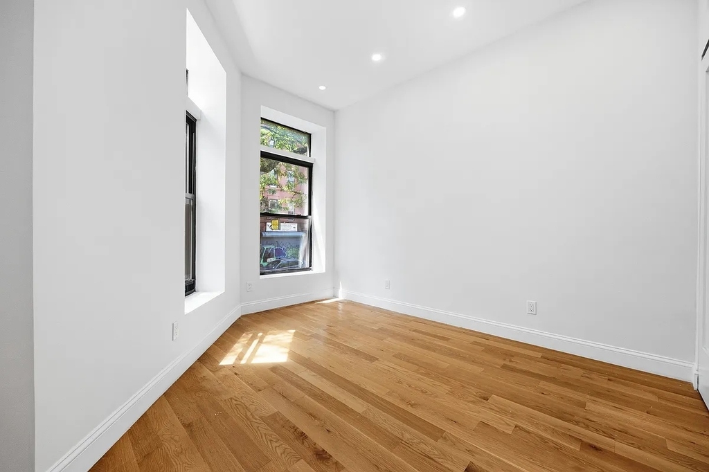 521 Decatur Street - Photo 4