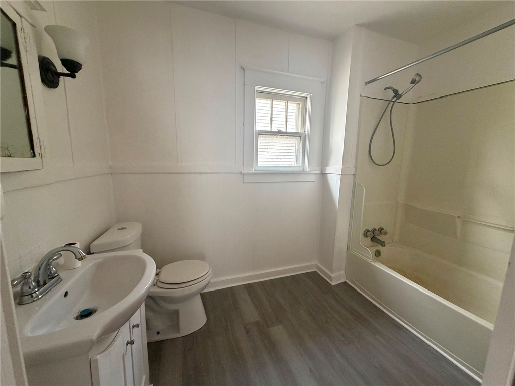 79 Baker Street - Photo 4