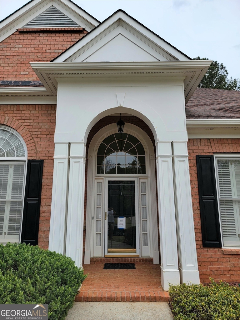 225 Lockmeade Way - Photo 1