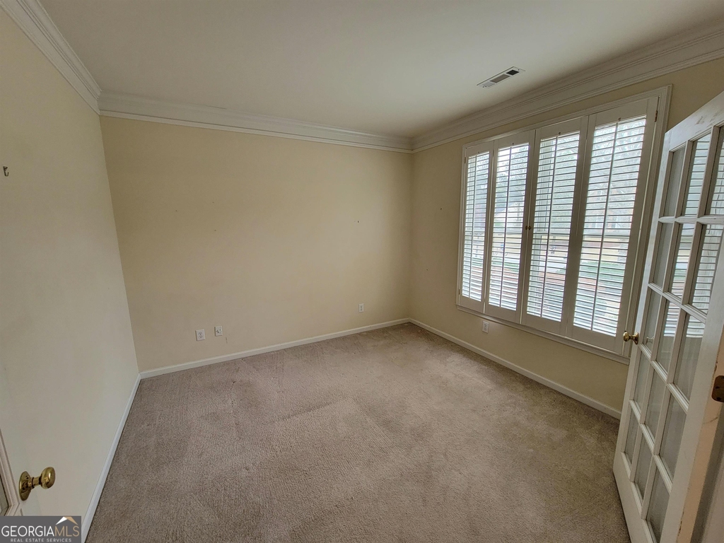 225 Lockmeade Way - Photo 5