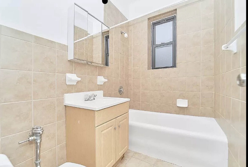 East 5th Street - Photo 6