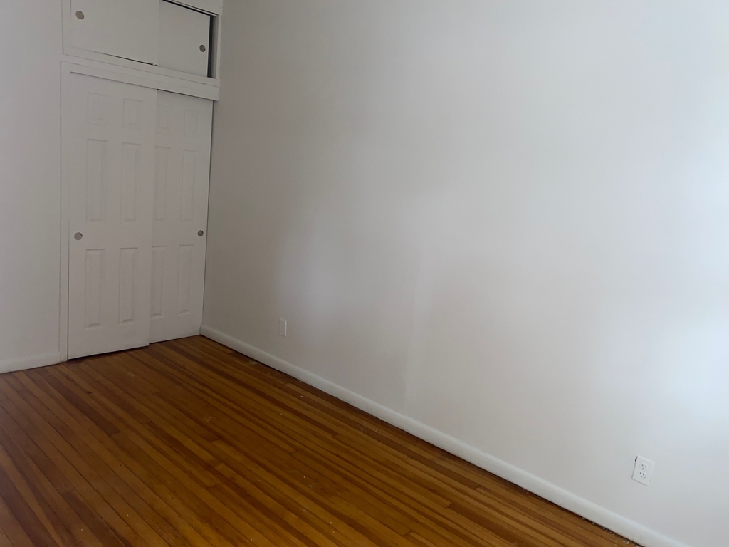 34-56 33rd Street - Photo 5