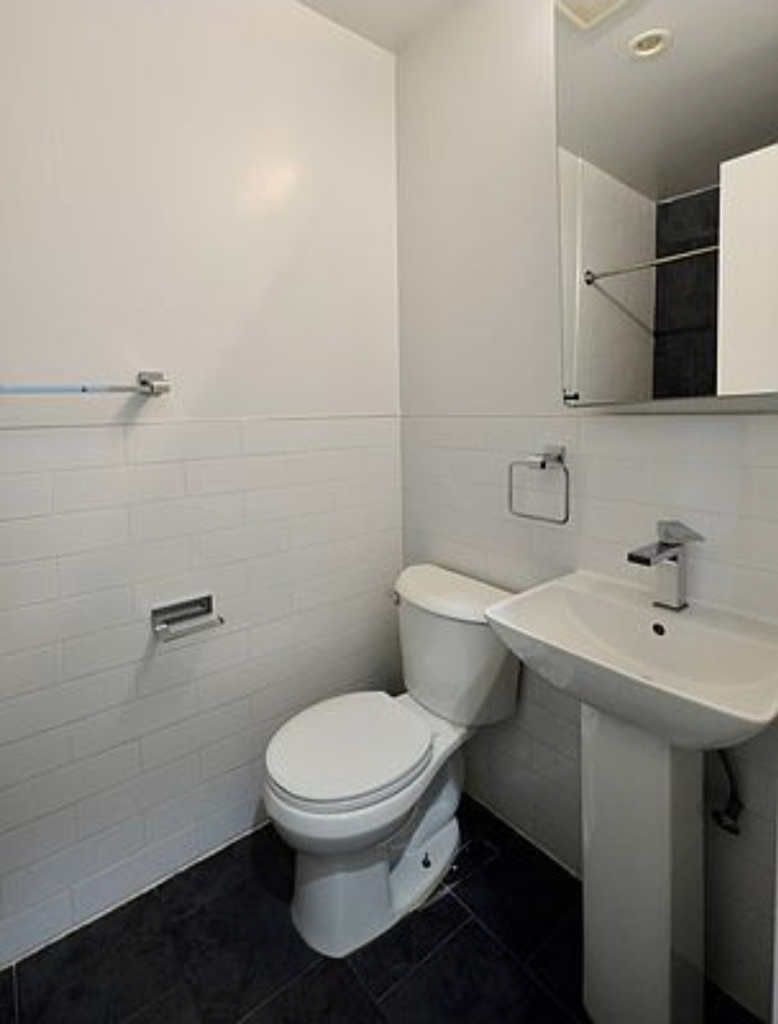 168 East 104th Street - Photo 4