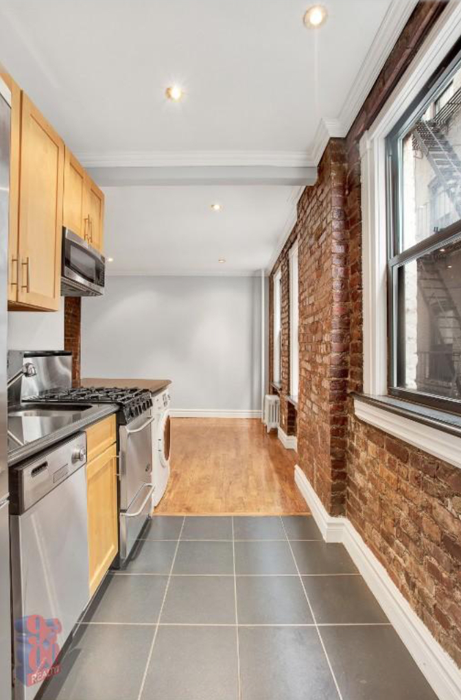 E 13th St and 1st Avenue - Photo 1