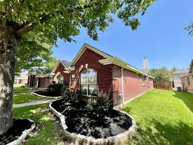 1535 Silver Spur Drive - Photo 2