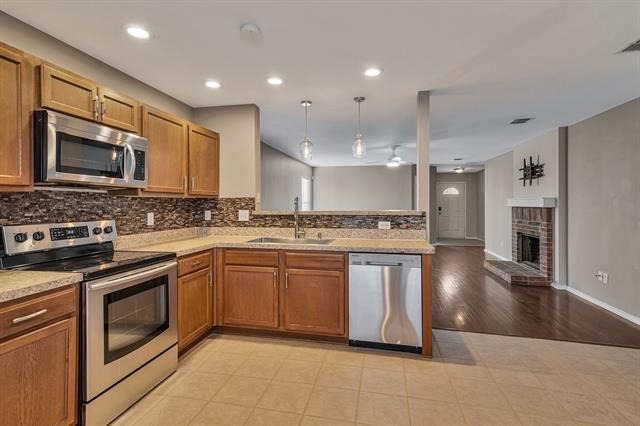 1817 Kittredge Way - Photo 5
