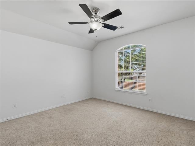 221 Westminister Avenue - Photo 35