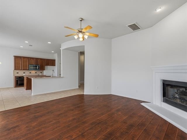 221 Westminister Avenue - Photo 10