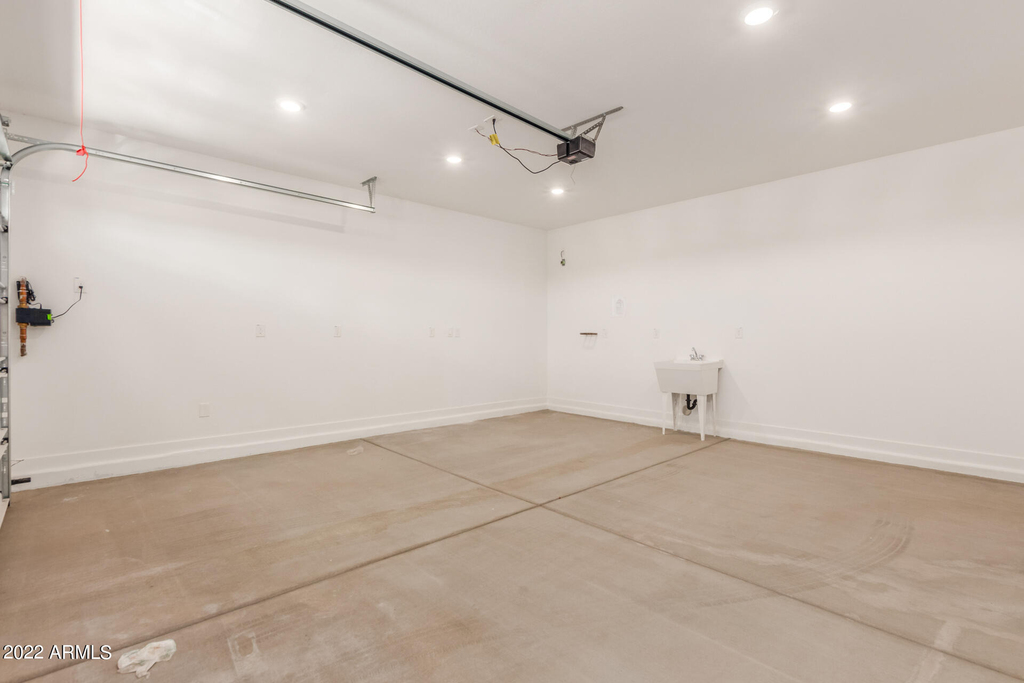 43 E Capricorn Way - Photo 33