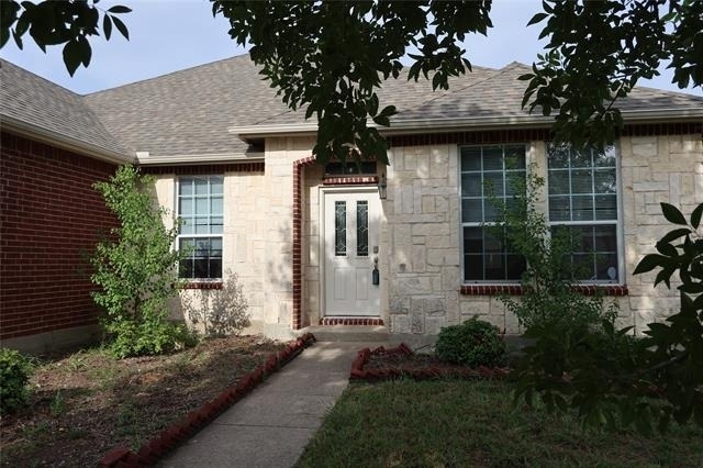 1411 Bankston Drive - Photo 1