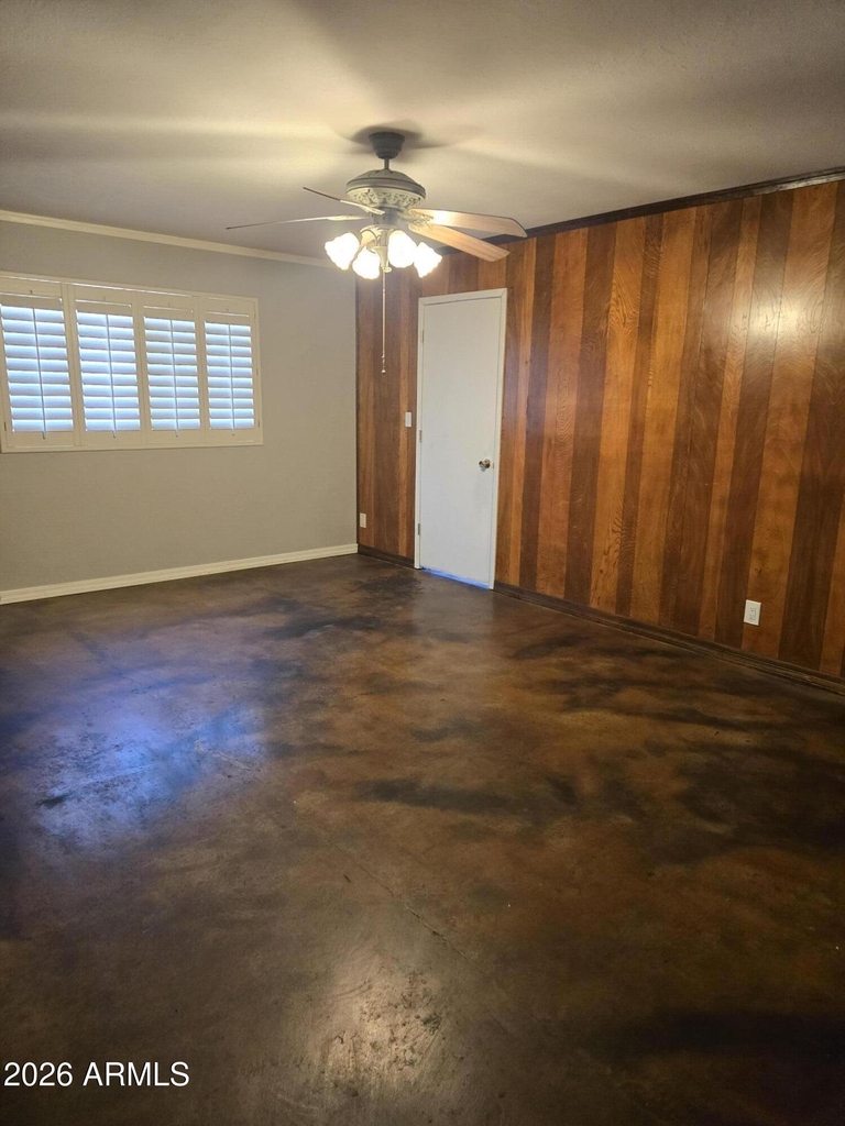 3902 W Northview Avenue - Photo 2