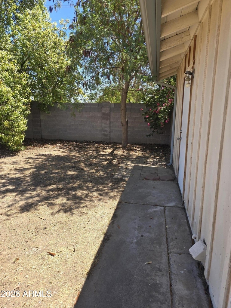 3902 W Northview Avenue - Photo 6