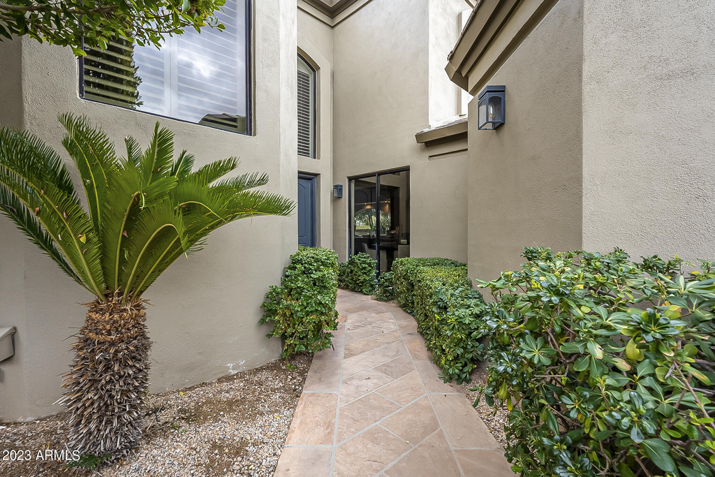 7878 E Gainey Ranch Road - Photo 2