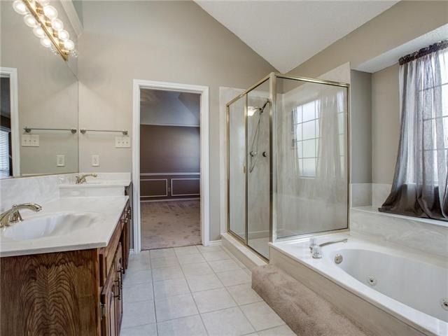 2810 Scarborough Court - Photo 6