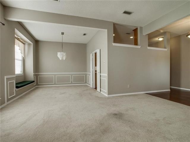 2810 Scarborough Court - Photo 2