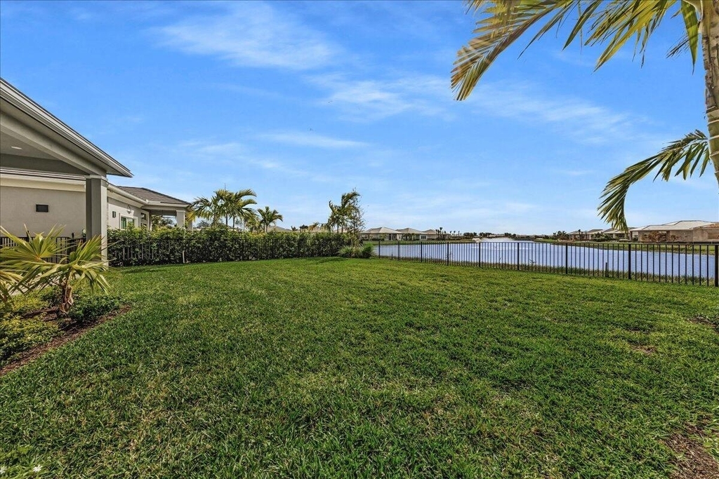 10161 Timber Creek Way - Photo 2