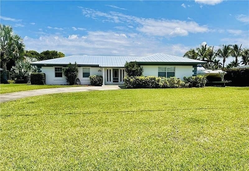 416 Se Naranja Avenue - Photo 0