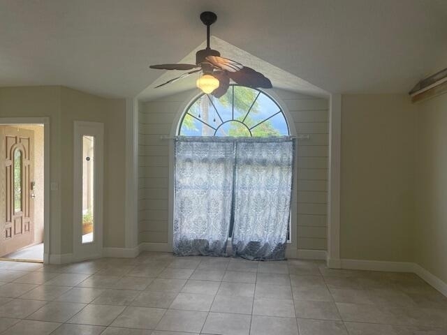 618 Se Streamlet Avenue - Photo 9