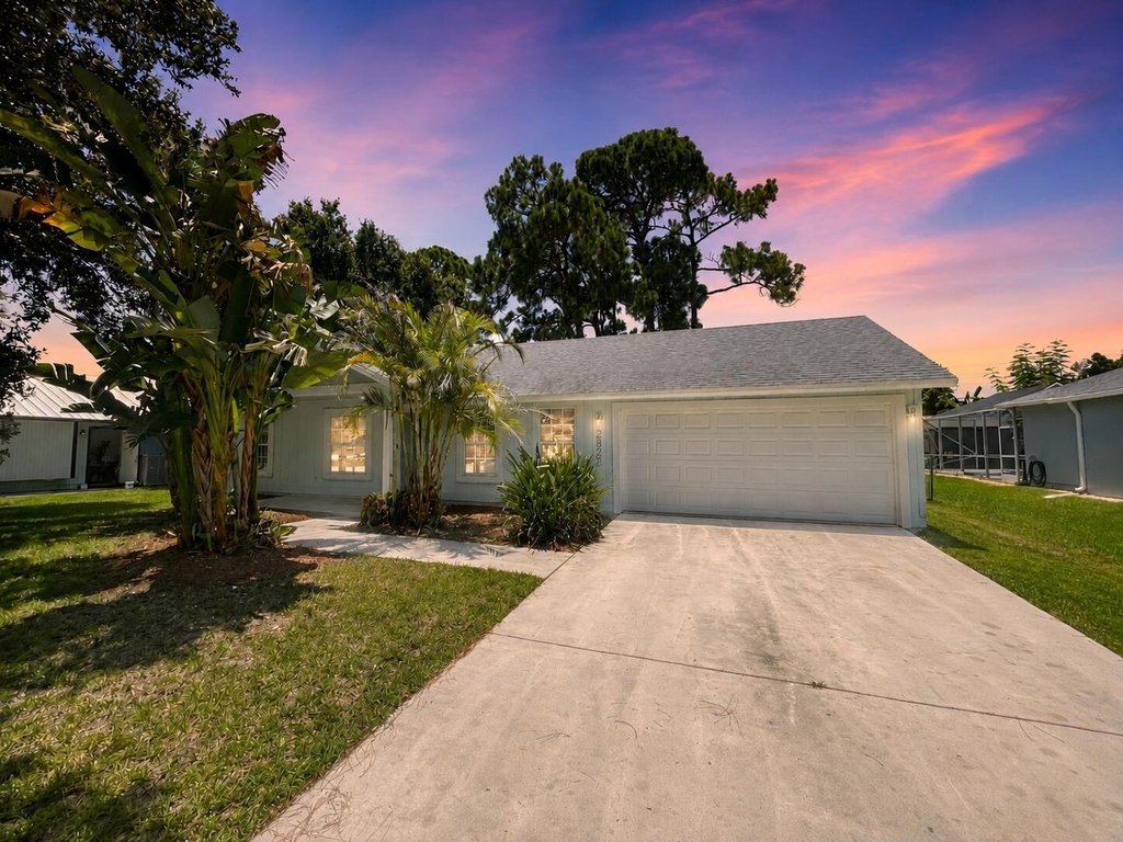 2822 Sw Giralda Street - Photo 0