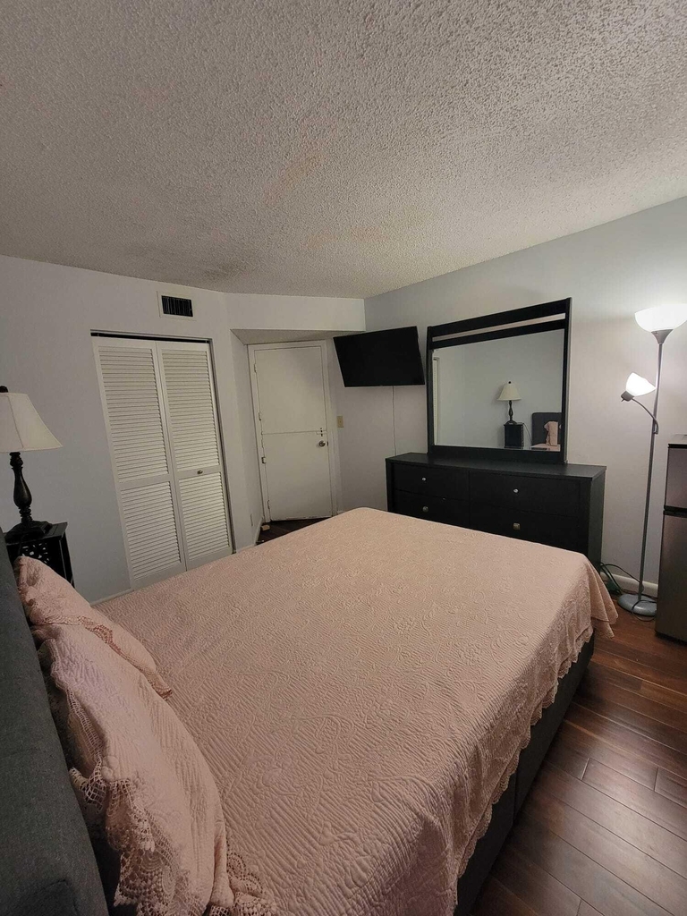 632 Trace Circle - Photo 7