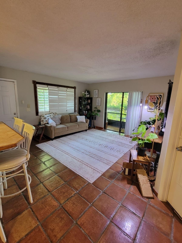 632 Trace Circle - Photo 3
