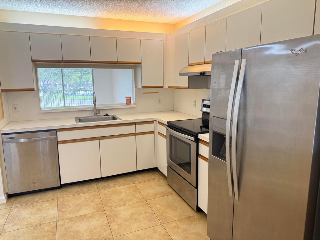 1200 Sw 124th Terrace - Photo 2