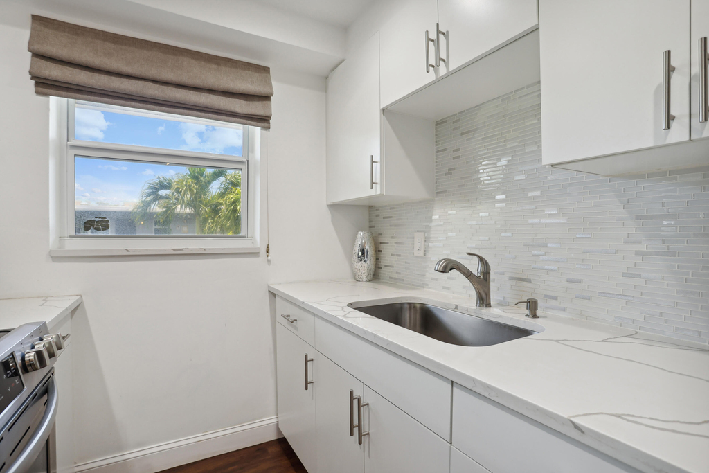 306 Ne 1st Avenue - Photo 6