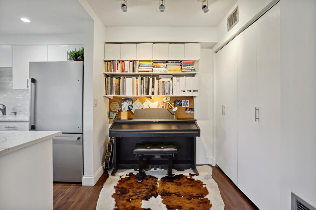 306 Ne 1st Avenue - Photo 8