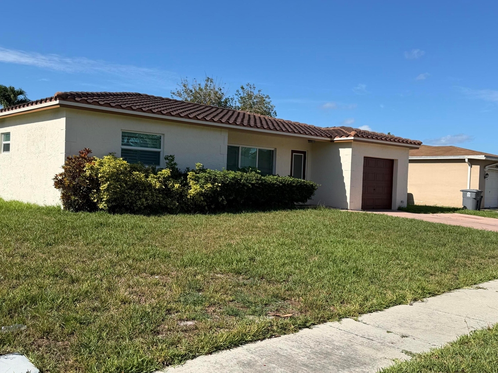 4733 Bison Street - Photo 1