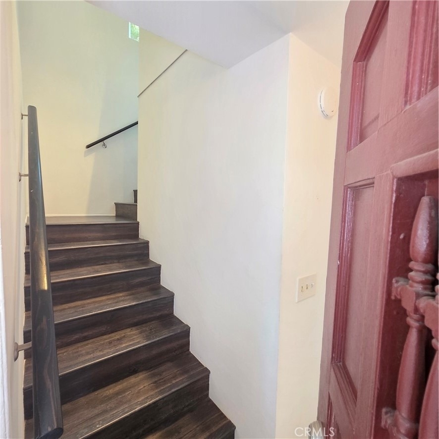5432 Woodlake Avenue N - Photo 4