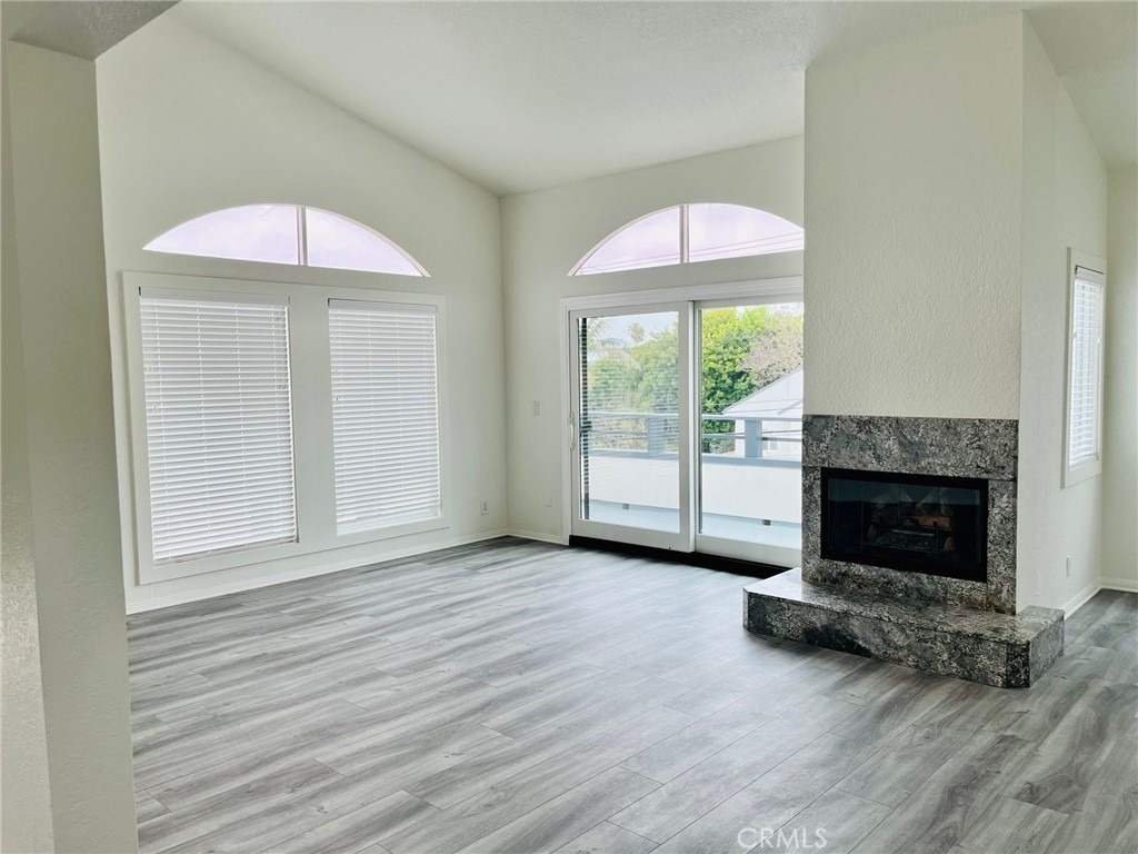 638 3rd Street - Photo 4