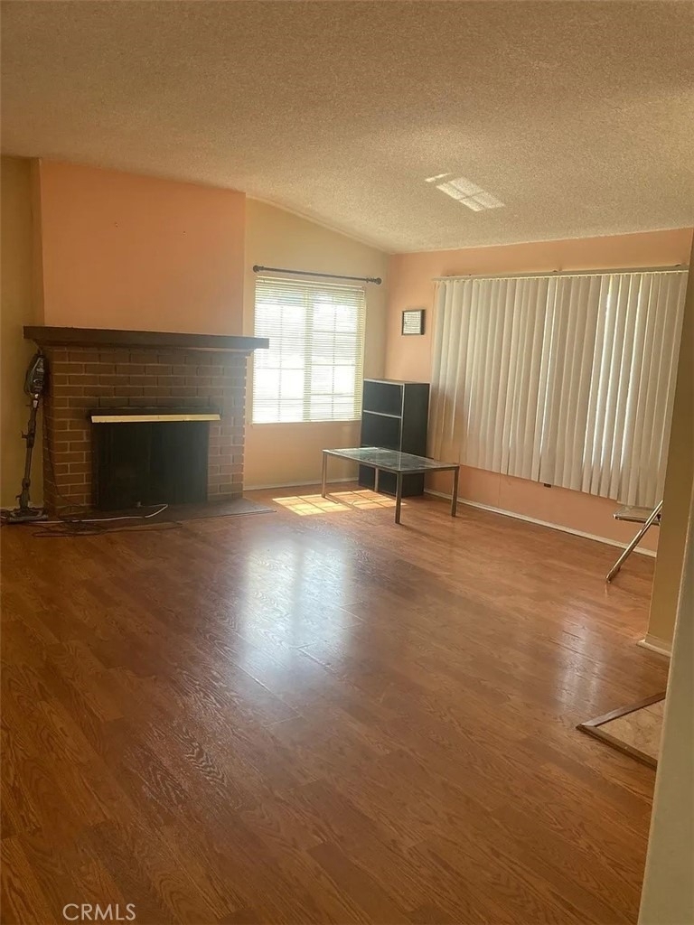 145 E Quincy - Photo 3