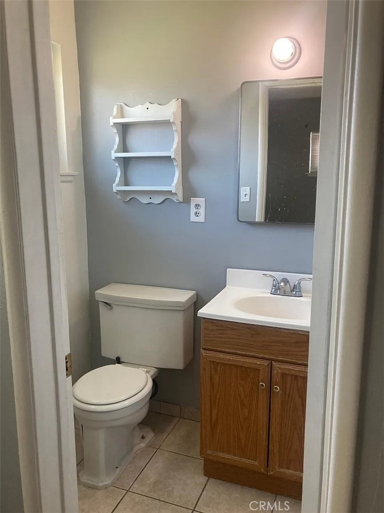 145 E Quincy - Photo 12